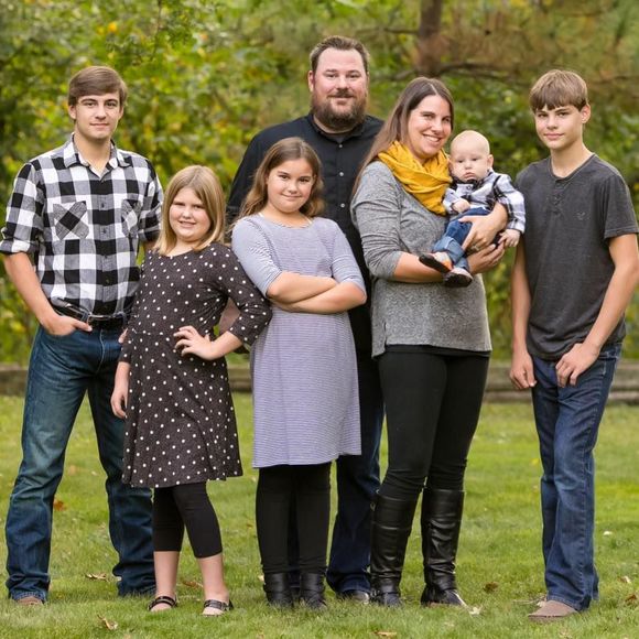 Meet your Posher, Angela - Picture 1 of 1